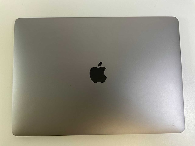Apple macbook air 13.3“, apple m1 , 16 gb ram , 500 gb nvme laptop - afbeelding 5 van  7