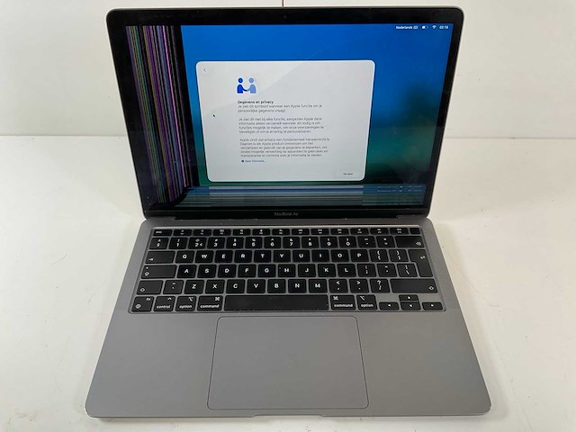 Apple macbook air 13.3”, apple m1, 8 gb ram, 251 gb nvme laptop - afbeelding 1 van  7