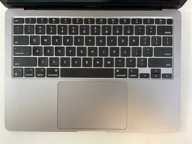 Apple macbook air 13.3”, apple m1, 8 gb ram, 251 gb ssd laptop - afbeelding 3 van  5