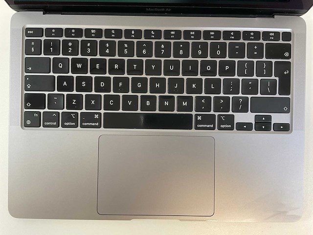 Apple macbook air 13.3”, apple m1, 8 gb ram, 251 gb ssd laptop - afbeelding 3 van  6