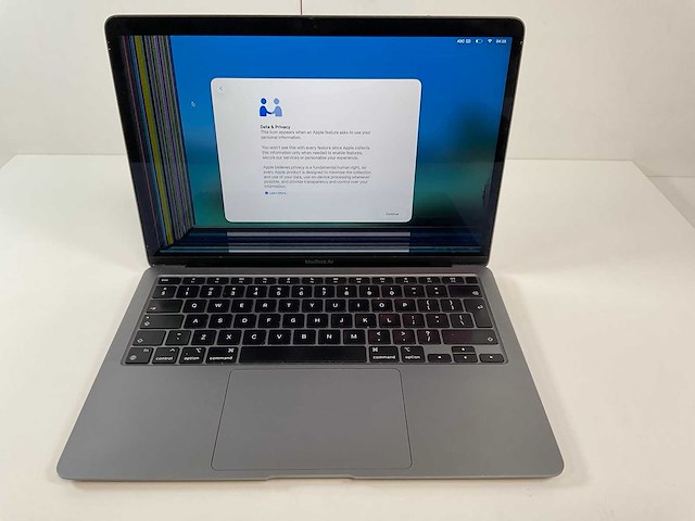 Apple macbook air 13.3”, apple m1, 8 gb ram, 251 gb ssd laptop - afbeelding 1 van  7