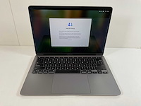 Apple macbook air 13.3”, apple m1, 8 gb ram, 256 gb nvme laptop - afbeelding 1 van  3