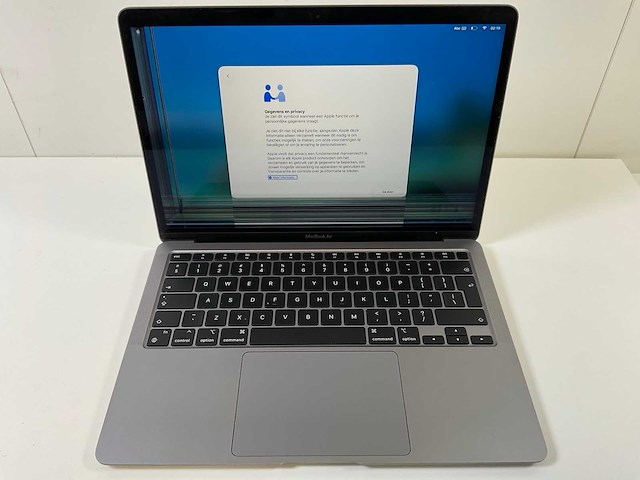 Apple macbook air 13.3”, apple m1, 8 gb ram, 256 gb ssd laptop - afbeelding 1 van  7