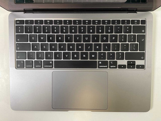 Apple macbook air 13.3”, apple m1, 8 gb ram, 256 gb ssd laptop - afbeelding 4 van  7