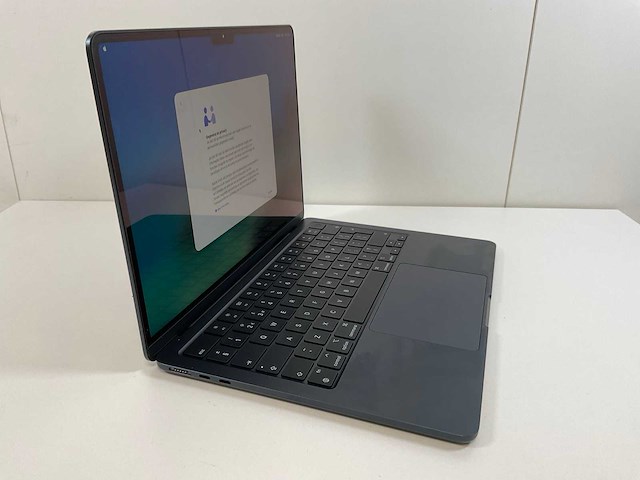 Apple macbook air 13.3”, apple m3, 16 gb ram, 500 gb nvme laptop - afbeelding 2 van  7