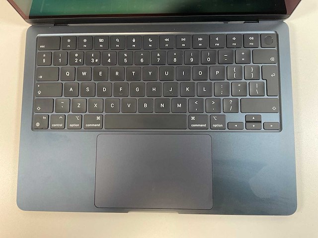 Apple macbook air 13.3”, apple m3, 16 gb ram, 500 gb nvme laptop - afbeelding 4 van  7