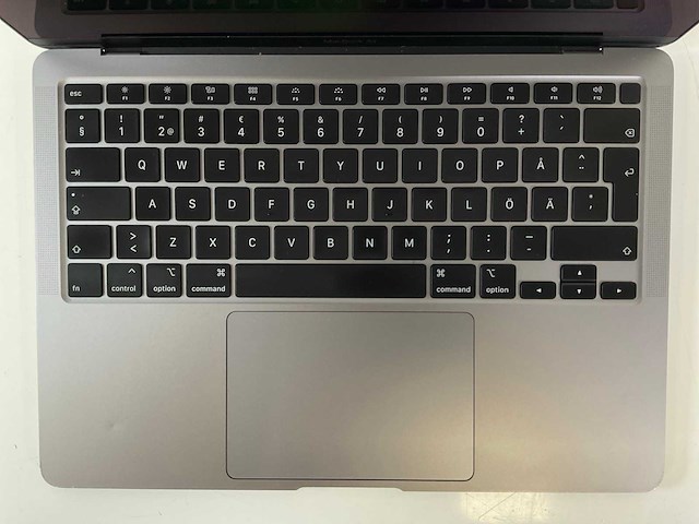 Apple macbook air 13.3”, core(tm) i3 10th gen, 8 gb ram, 251 gb ssd laptop - afbeelding 4 van  7