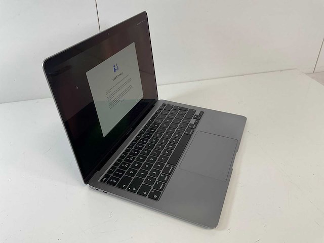 Apple macbook air 13.3”, core(tm) i5 10th gen, 8 gb ram, 512 gb ssd laptop - afbeelding 2 van  7