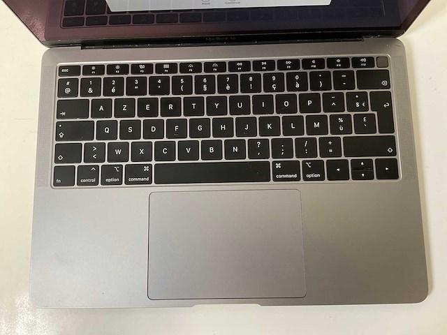 Apple macbook air 13.3”, core(tm) i5 8th gen, 16 gb ram, 251 gb nvme laptop - afbeelding 4 van  7