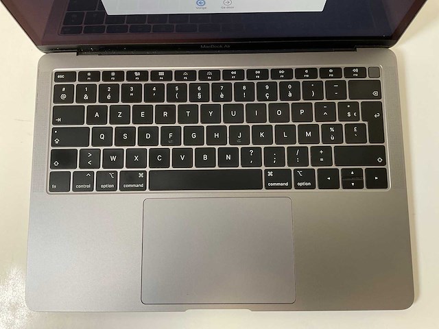 Apple macbook air 13.3”, core(tm) i5 8th gen, 16 gb ram, 251 gb nvme laptop - afbeelding 4 van  7