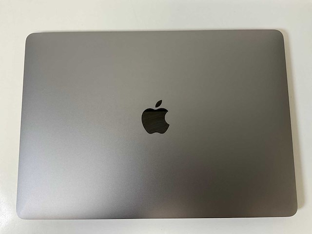 Apple macbook air 13.3”, core(tm) i5 8th gen, 16 gb ram, 251 gb nvme laptop - afbeelding 5 van  7