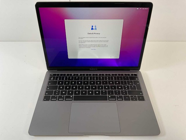 Apple macbook air 13.3”, core(tm) i5 8th gen, 16 gb ram, 251 gb nvme laptop - afbeelding 1 van  7