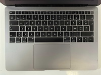 Apple macbook air 13.3”, core(tm) i5 8th gen, 16 gb ram, 251 gb nvme laptop - afbeelding 4 van  7