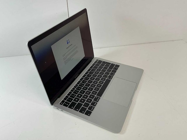 Apple macbook air 13.3”, core(tm) i5 8th gen, 8 gb ram, 251 gb ssd laptops (2x) - afbeelding 2 van  15