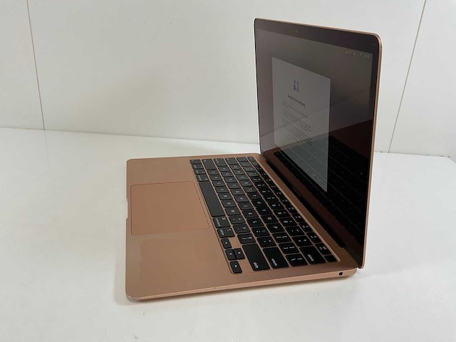 Apple macbook air 13.3”, dualcore i3, 8 gb ram, 251 gb nvme laptop - afbeelding 3 van  6