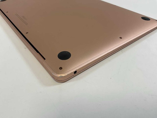 Apple macbook air 13.3”, dualcore i3, 8 gb ram, 251 gb nvme laptop - afbeelding 5 van  5