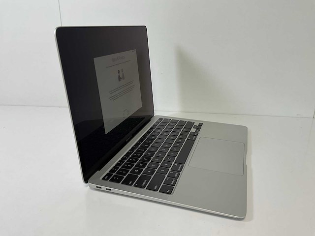 Apple macbook air 13.3”, dualcore i3, 8 gb ram, 256 gb ssd laptop - afbeelding 2 van  6