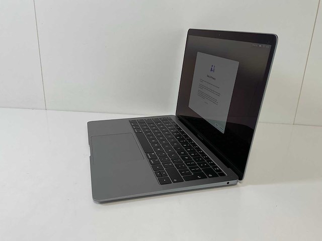 Apple macbook air 13.3”, dualcore i5, 8 gb ram, 251 gb nvme laptop - afbeelding 3 van  7