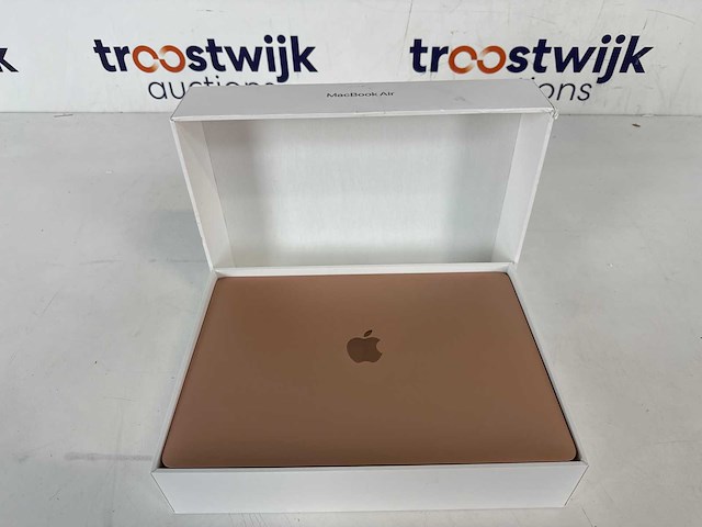 Apple macbook air 13,3" – laptop goud 8-core - afbeelding 1 van  2