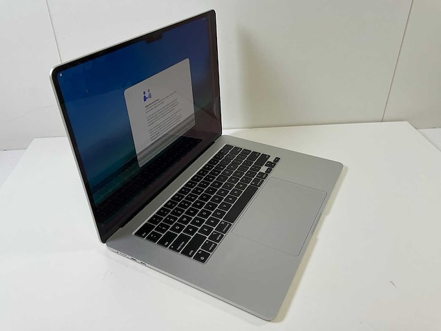 Apple macbook air 15.3”, apple m3, 16 gb ram, 256 gb ssd laptop - afbeelding 2 van  7
