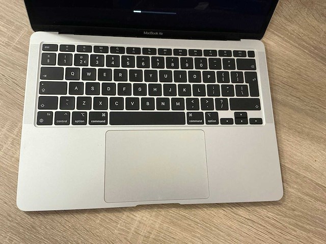 Apple macbook air (2020, m1) laptop - afbeelding 2 van  7