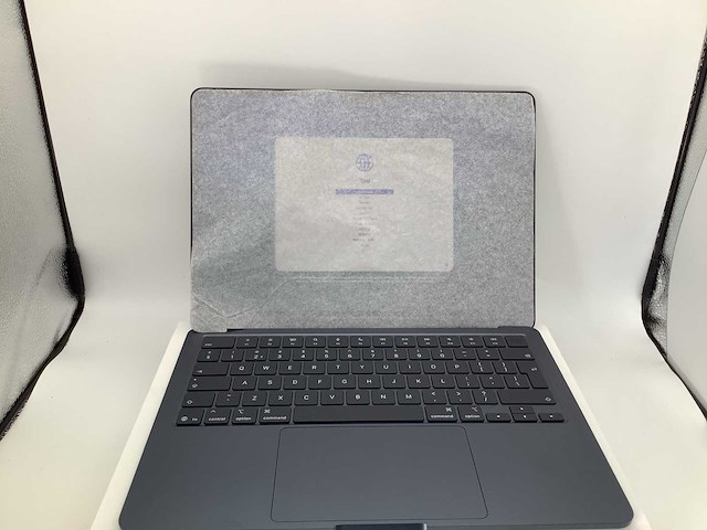 Apple macbook air 2025 13 inch m4 cpu 16gb mem marineblauw laptop - afbeelding 9 van  13
