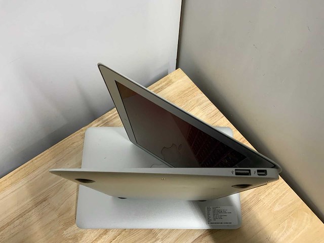 Apple macbook air a1465 laptop (3x) - afbeelding 10 van  14