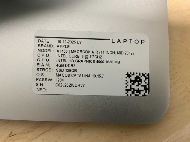 Apple macbook air a1465 laptop (4x) - afbeelding 8 van  10