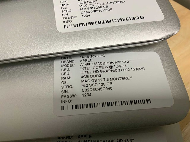 Apple macbook air a1466 (i5) laptop (6x) - afbeelding 12 van  12