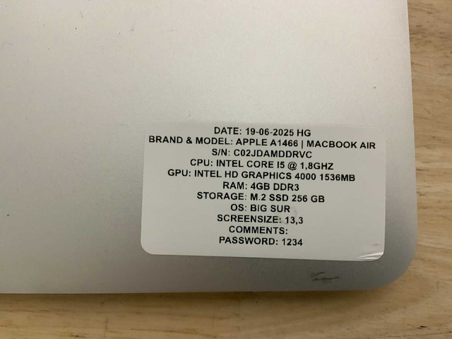 Apple macbook air a1466 laptop (4x) - afbeelding 12 van  12