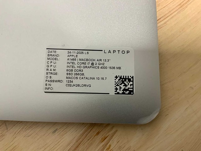 Apple macbook air a1466 laptop (5x) - afbeelding 9 van  9