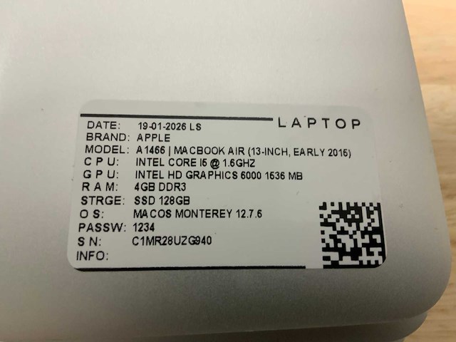 Apple macbook air a1466 laptop (6x) - afbeelding 12 van  12