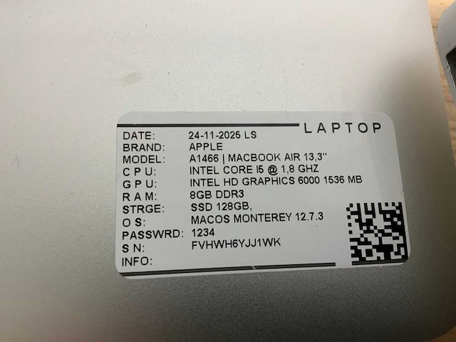 Apple macbook air a1466 laptop (6x) - afbeelding 3 van  12