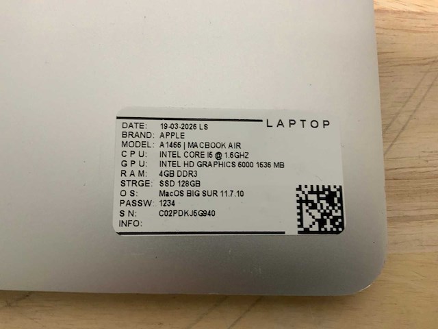 Apple macbook air a1466 laptop (6x) - afbeelding 11 van  13