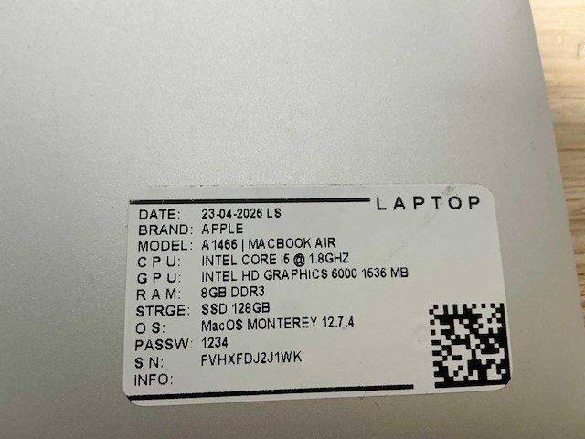 Apple macbook air a1466 laptop (8x) - afbeelding 9 van  12