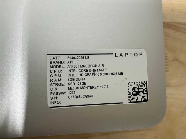 Apple macbook air a1466 laptop (8x) - afbeelding 12 van  12