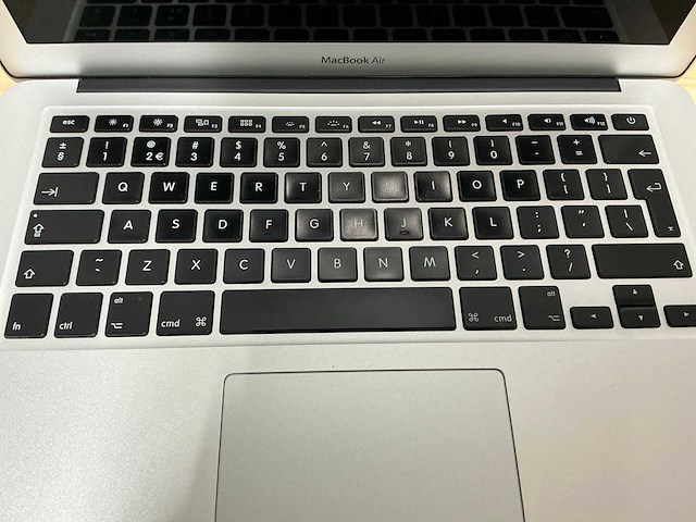 Apple macbook air a1466 laptop (8x) - afbeelding 7 van  12