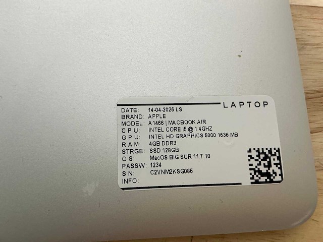 Apple macbook air a1466 laptop (8x) - afbeelding 8 van  12