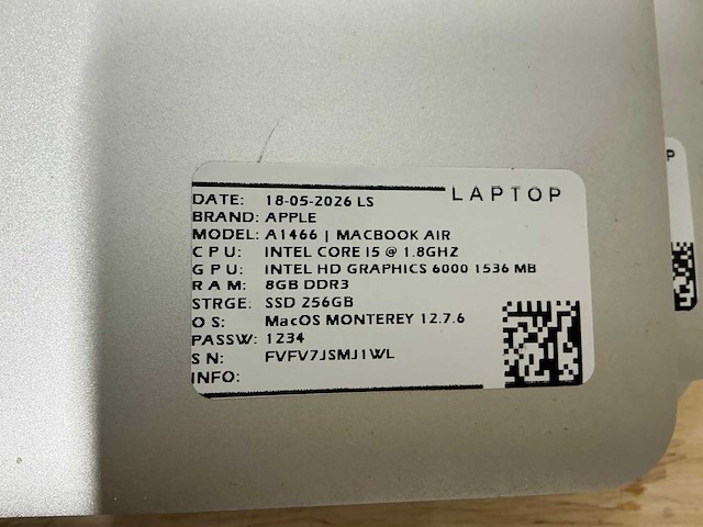 Apple macbook air a1466 laptop (8x) - afbeelding 12 van  13