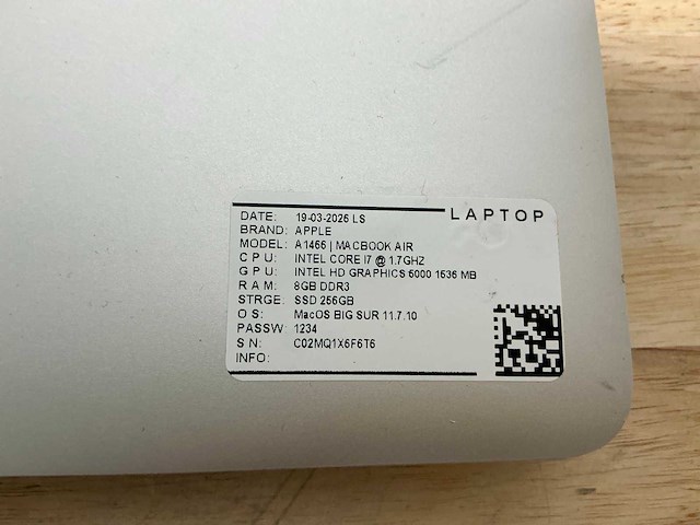 Apple macbook air a1466(i7) laptop (8x) - afbeelding 9 van  12