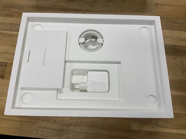 Apple macbook air met apple m3-chip 15 inch - afbeelding 5 van  7