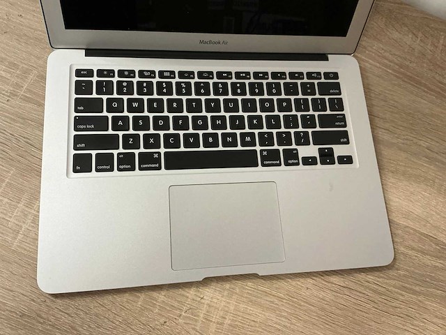 Apple macbook air6,2 laptop - afbeelding 1 van  6