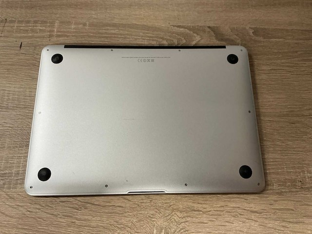 Apple macbook air6,2 laptop - afbeelding 6 van  6