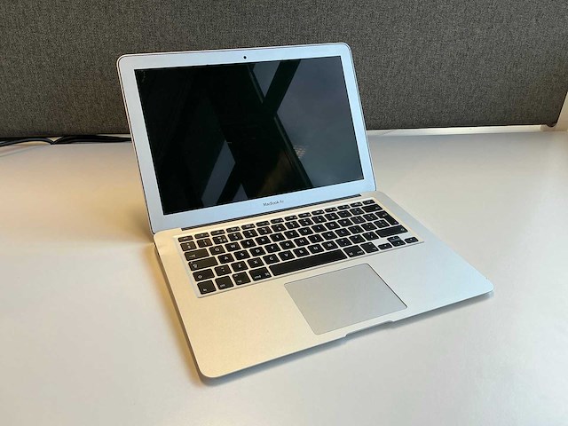 Apple macbook air7,2 laptop - afbeelding 1 van  7