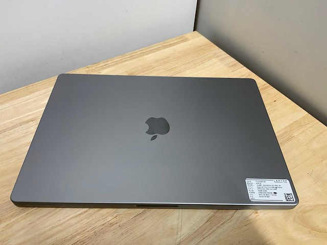 Apple macbook m1 pro a2485 laptop - afbeelding 6 van  9