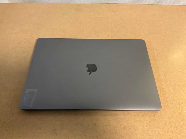 Apple macbook pro - i7-8850h - afbeelding 3 van  3
