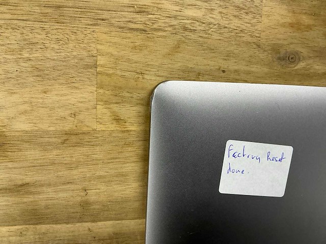 Apple macbook pro 10.1 - afbeelding 2 van  4