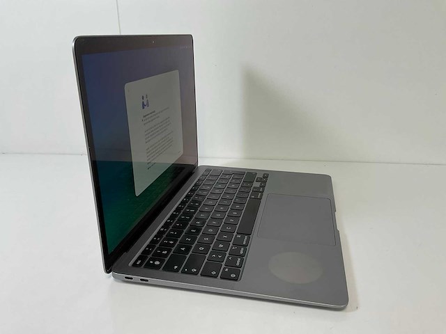 Apple macbook pro 13”, apple m1, 16 gb ram, 251 gb nvme laptop - afbeelding 2 van  8