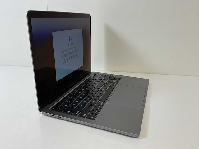 Apple macbook pro 13”, apple m1, 16 gb ram, 256 gb nvme laptop - afbeelding 2 van  7