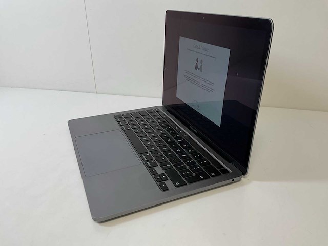 Apple macbook pro 13”, core i5, 16 gb ram, 251 gb nvme laptop - afbeelding 3 van  7